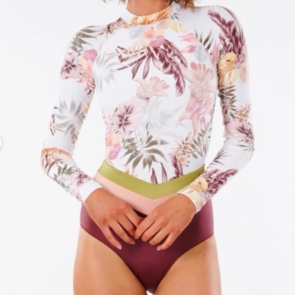 Rip Curl Swimsuit Womens XS/S Floral Long Sleeve Rash Guard Surf Suit beach boho